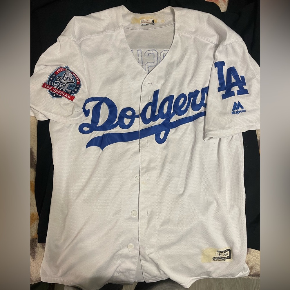 Authentic Kershaw #22 Dodger jersey!